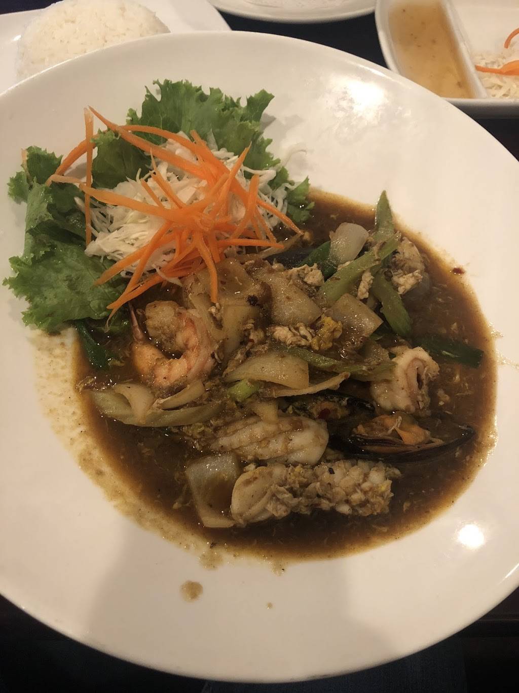 Chaba Thai Bistro | restaurant | 6434 Phelan Blvd, Beaumont, TX 77706, USA | 4098663388 OR +1 409-866-3388