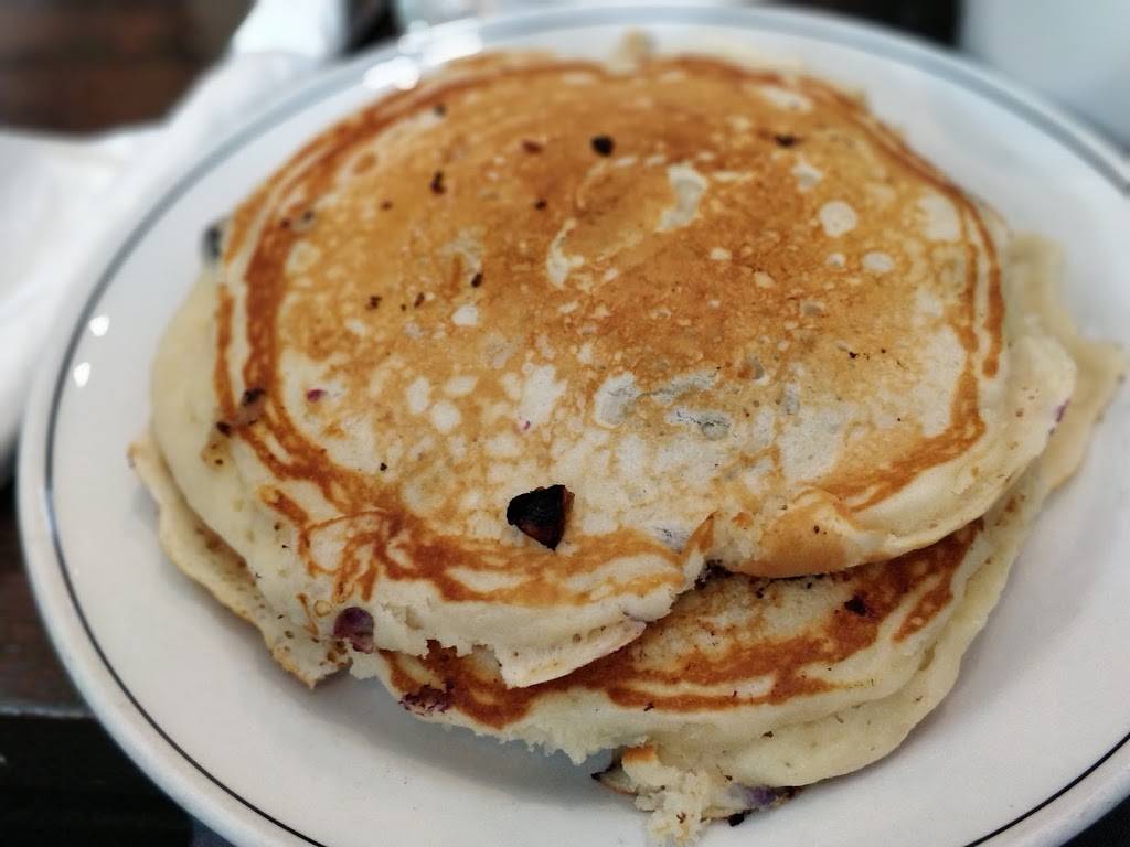 Hazels Diner | restaurant | 3401 Yonge St, North York, ON M4N 2M8, Canada | 4168500121 OR +1 416-850-0121