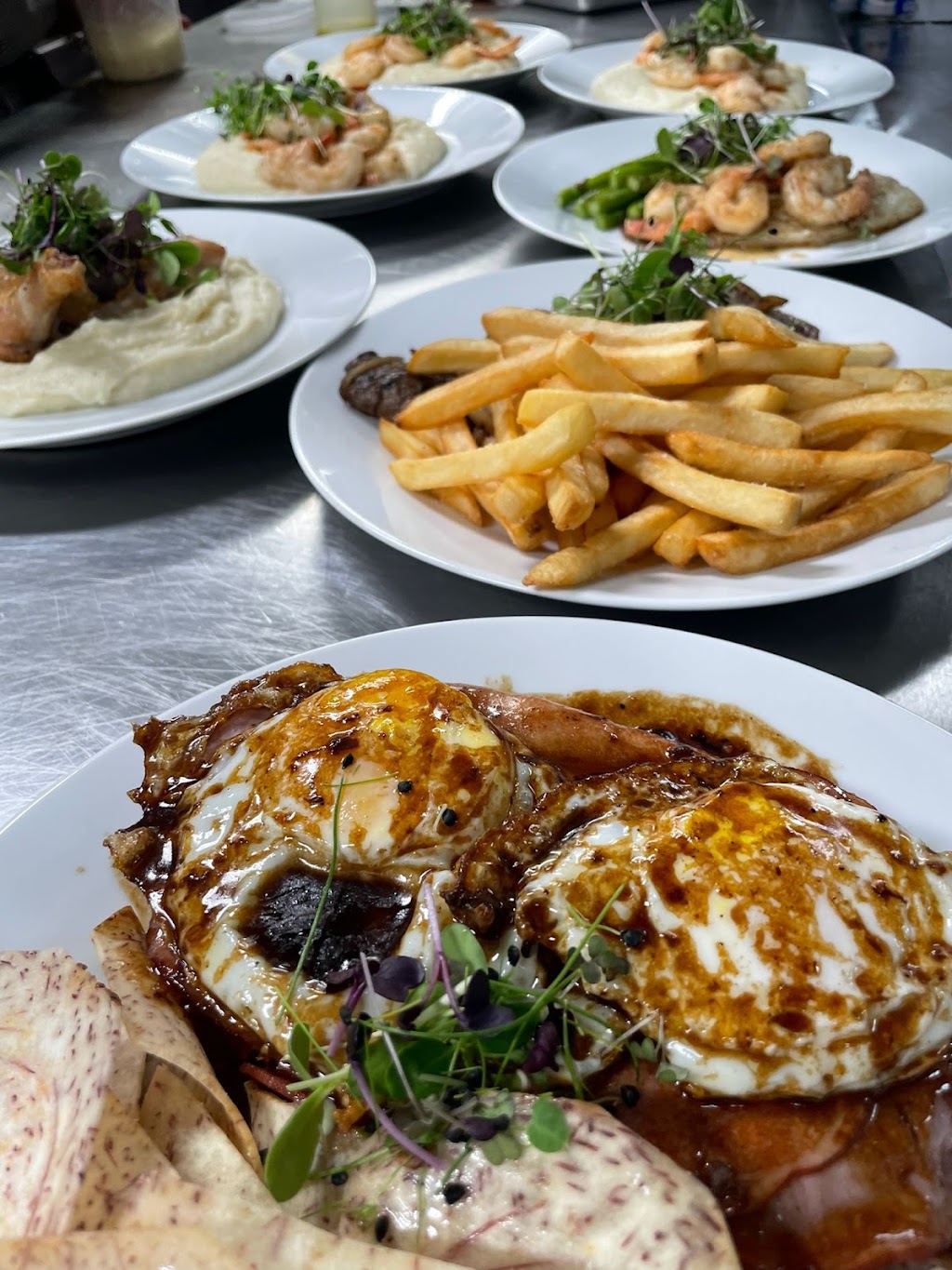 Medallion Fine Dining | restaurant | 50 Park Pl, Newark, NJ 07102, USA | 9737326250 OR +1 973-732-6250