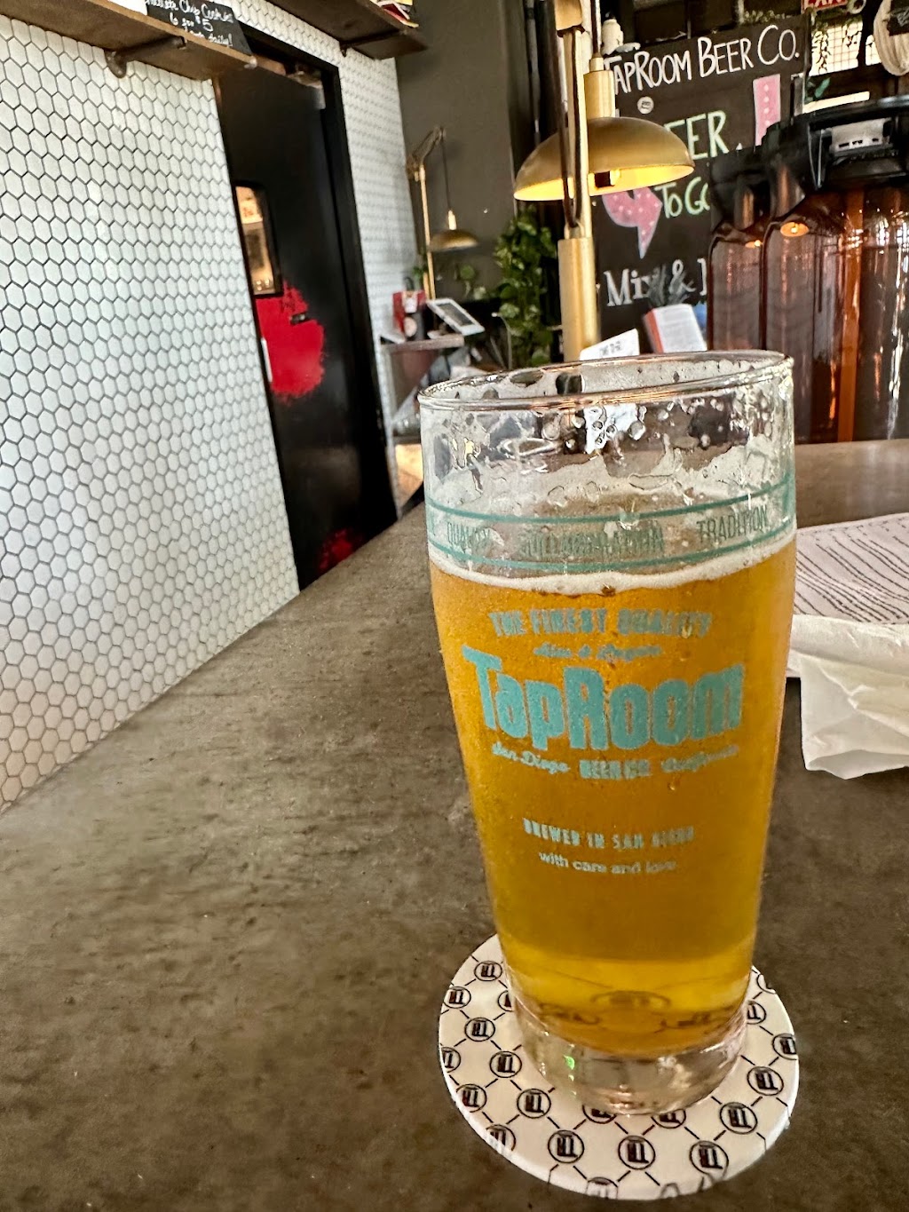 TapRoom Beer Company | restaurant | 2000 El Cajon Blvd, San Diego, CA 92104, USA | 6195397738 OR +1 619-539-7738
