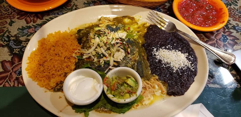 El Cholo | restaurant | 840 E Whittier Blvd, La Habra, CA 90631, USA | 5626914618 OR +1 562-691-4618