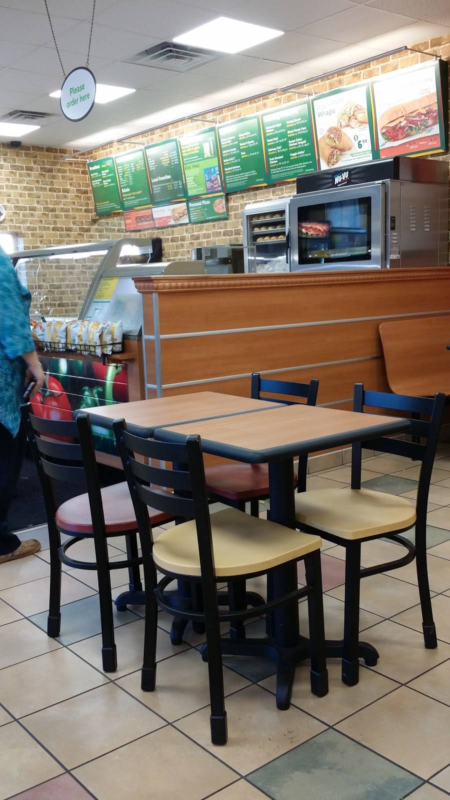 Subway Restaurants | restaurant | 2120 US-411, Vonore, TN 37885, USA | 4234202472 OR +1 423-420-2472