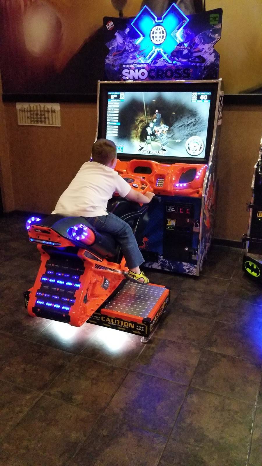 Cinemark Meadowbrook Mall | meal takeaway | 2105 Meadowbrook Rd, Bridgeport, WV 26330, USA | 3048429296 OR +1 304-842-9296