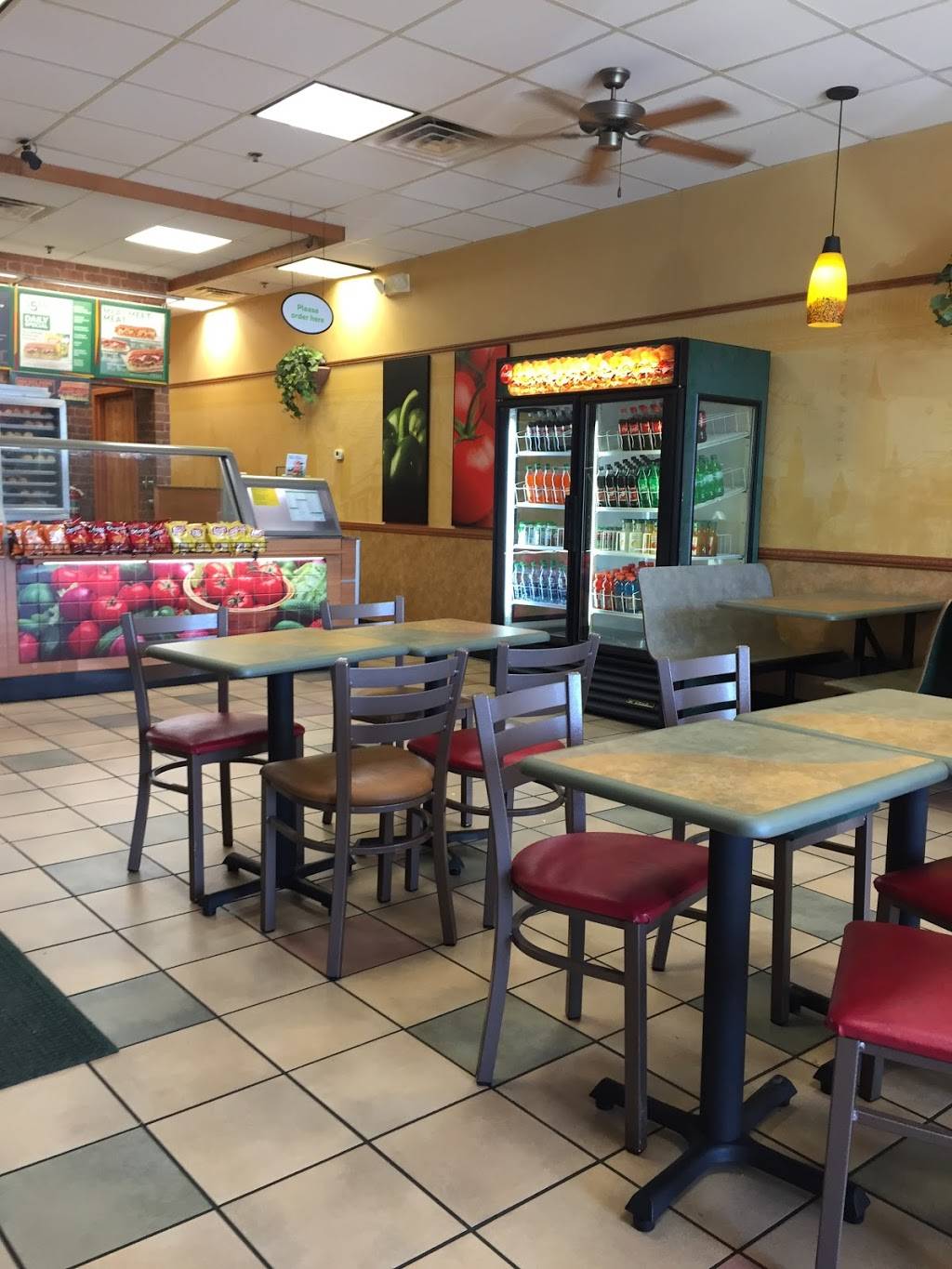 Subway Restaurants | restaurant | 2510 Murfreesboro Road, Shoppes of, Edge O Lake Dr Suite 108, Nashville, TN 37217, USA | 6153997829 OR +1 615-399-7829