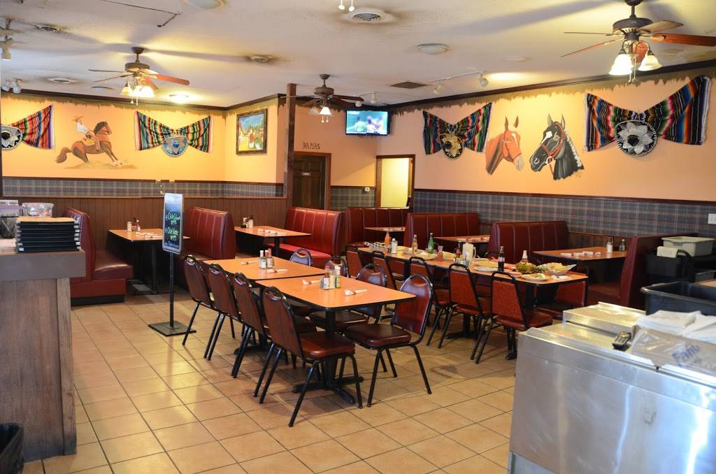 Potros Garcia | restaurant | 2804 N Court St, Ottumwa, IA 52501, USA | 6416821169 OR +1 641-682-1169