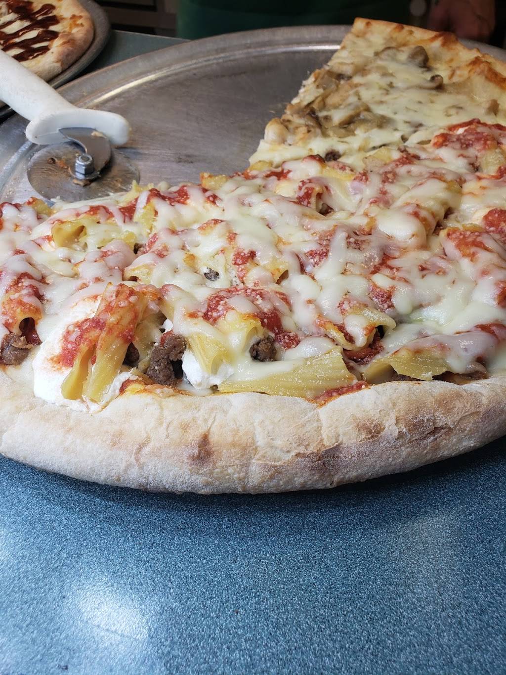 III Illianos Pizza | restaurant | 24 E Ridge Pike, Conshohocken, PA 19428, USA | 6103970272 OR +1 610-397-0272