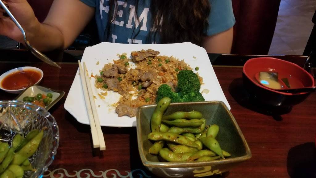 Nanami Sushi Bar & Grill | restaurant | 9001 Brodie Ln, Austin, TX 78748, USA | 5122924228 OR +1 512-292-4228