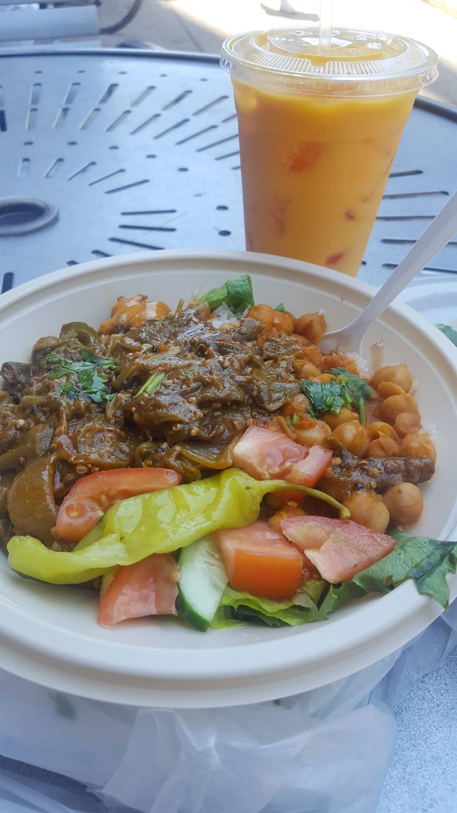 Moh Moh Licious | restaurant | 7414 Georgia Ave #1, Washington, DC 20012, USA | 2028173031 OR +1 202-817-3031