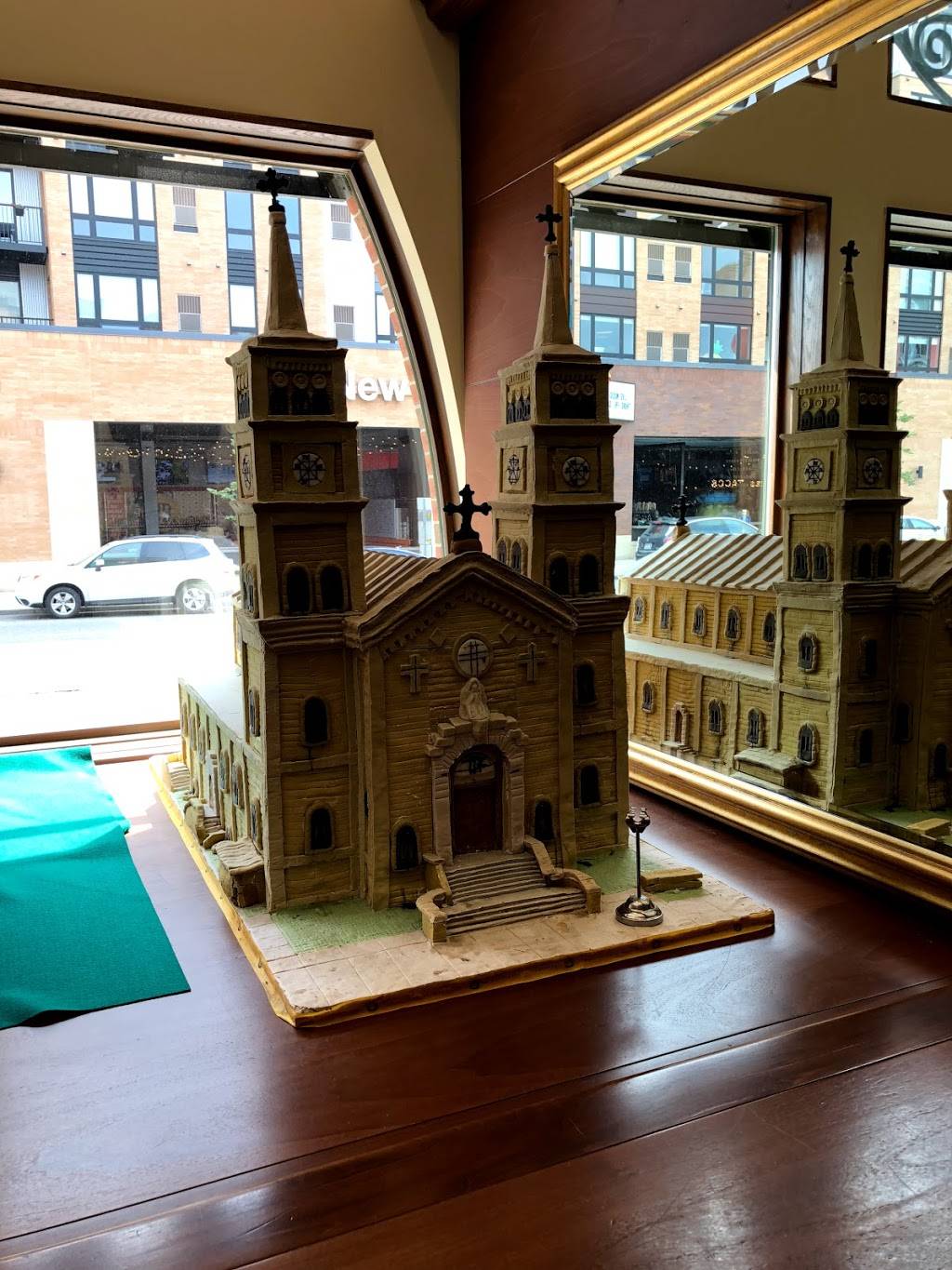 Cossetta | bakery | 211 7th St W, St Paul, MN 55102, USA | 6512223476 OR +1 651-222-3476