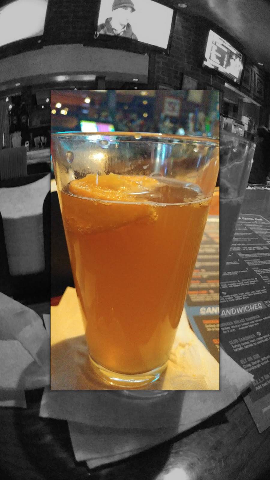 Zipps Sports Grill | restaurant | 6501 E Greenway Pkwy #130, Scottsdale, AZ 85254, USA | 4809485544 OR +1 480-948-5544