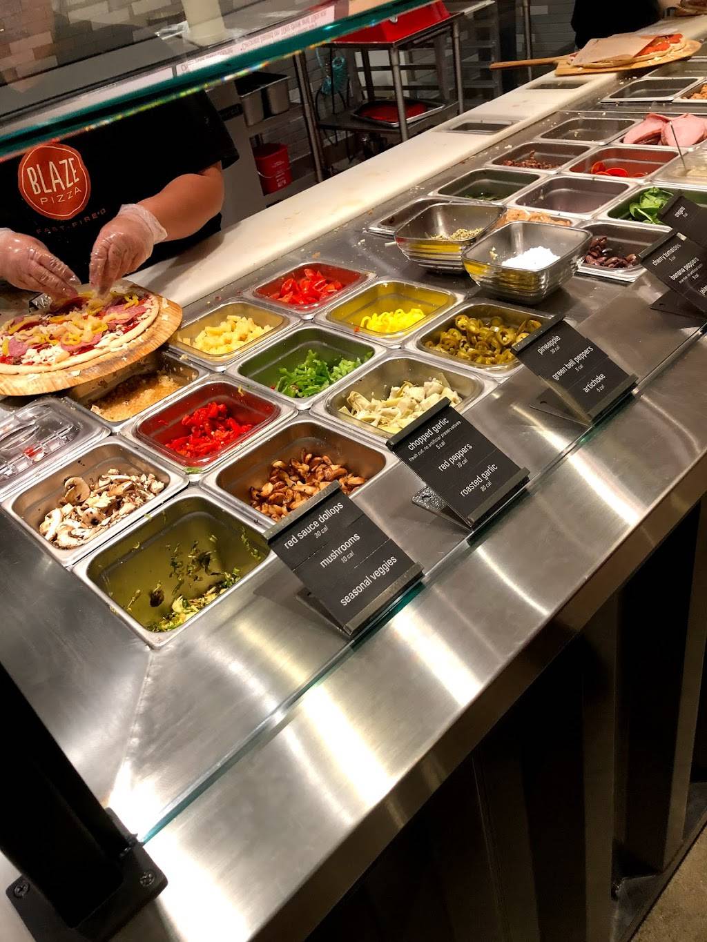 Blaze Pizza | meal takeaway | 2841 W MacArthur Blvd Suite 3B, Santa Ana, CA 92704, USA | 7148807860 OR +1 714-880-7860