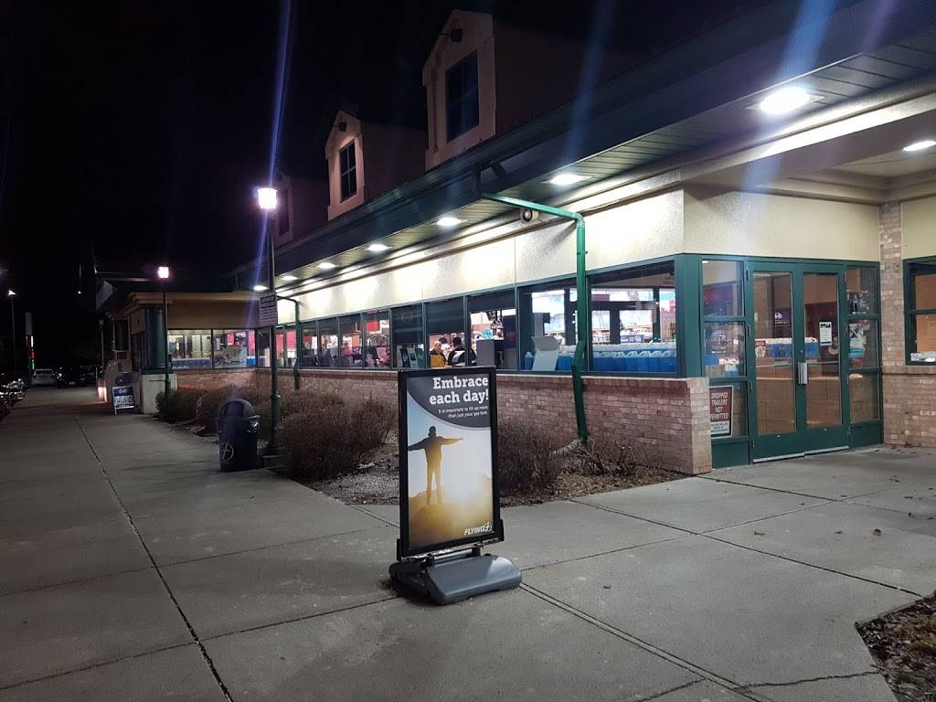 Flying J Travel Center | restaurant | 3700 Highbury Ave S, London, ON N6N 1P3, Canada | 5196869154 OR +1 519-686-9154