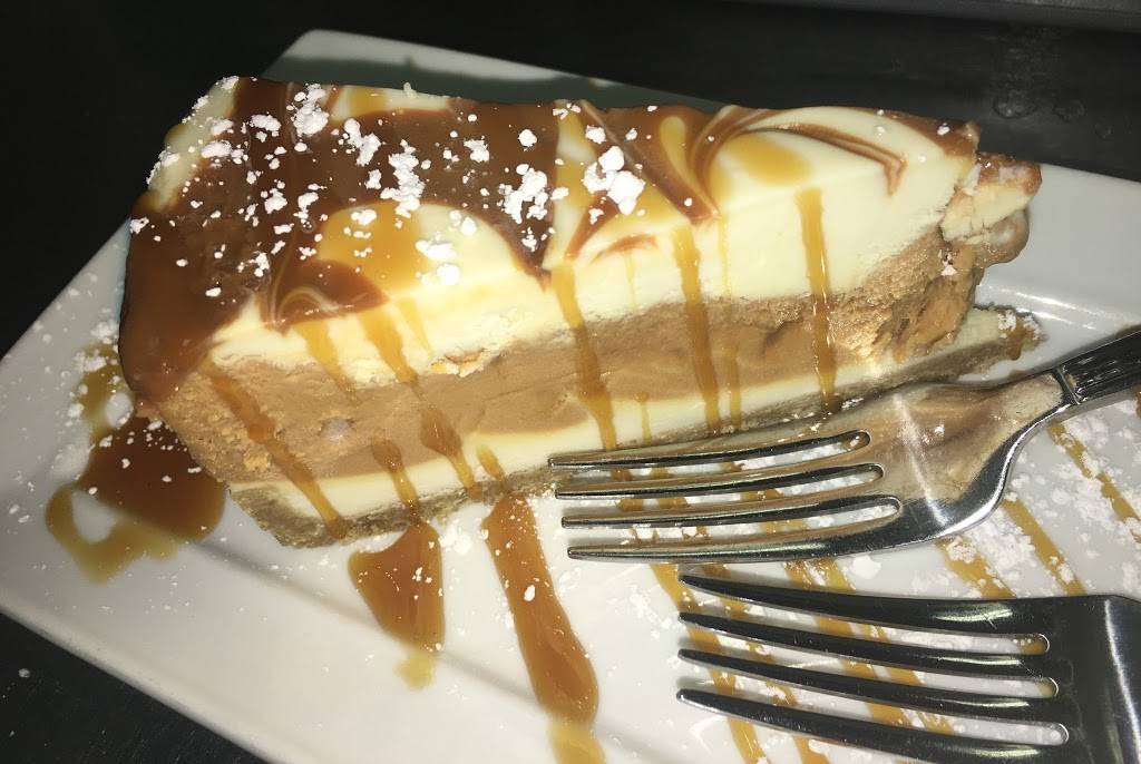 Stageplate Bistro - Arlington | restaurant | 900 N Glebe Rd, Arlington, VA 22203, USA | 7038414790 OR +1 703-841-4790