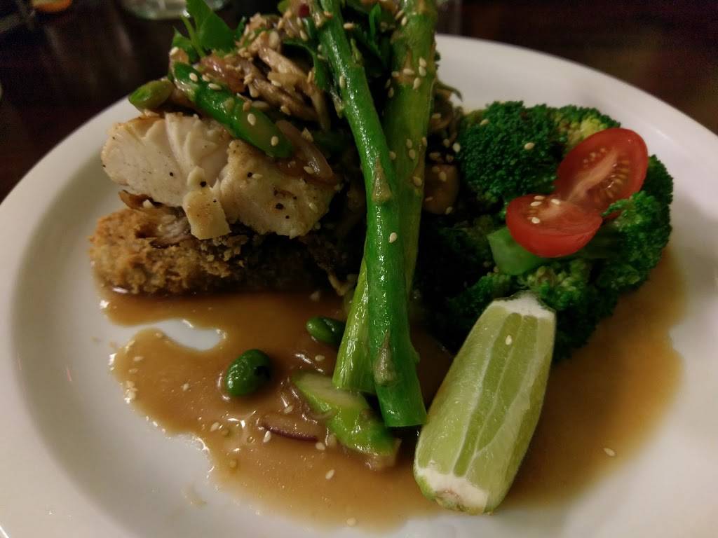 101 Thai Way | restaurant | 1198 S Cloverdale Blvd, Cloverdale, CA 95425, USA | 7078949999 OR +1 707-894-9999