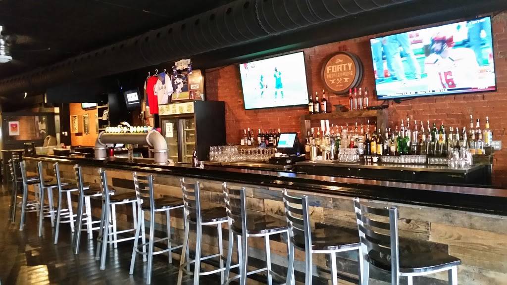 The Forty Public House | restaurant | 10 Main St W, Grimsby, ON L3M 1R4, Canada | 9053094040 OR +1 905-309-4040