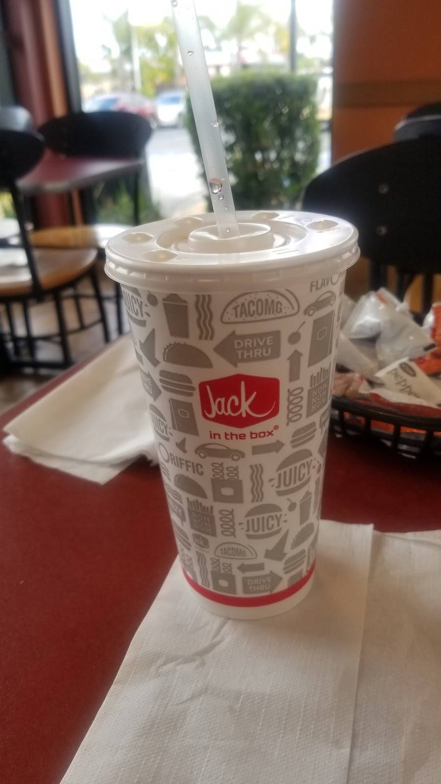 Jack in the Box | restaurant | 4075 University Ave, San Diego, CA 92105, USA | 6192818735 OR +1 619-281-8735