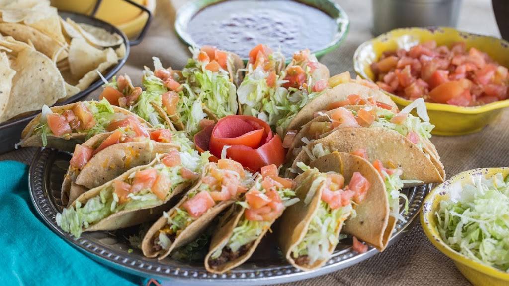 Someburros | restaurant | 20707 E Maya Rd, Queen Creek, AZ 85142, USA | 4807768226 OR +1 480-776-8226