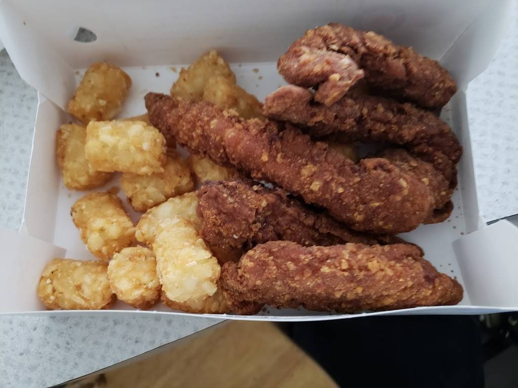 Sonic Drive-In | restaurant | 12820 W Alameda Pkwy, Lakewood, CO 80228, USA | 3039899992 OR +1 303-989-9992