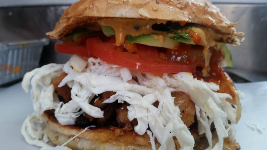 Tasty burrito 82 | restaurant | 2267 Broadway, New York, NY 10024, USA | 3473413421 OR +1 347-341-3421