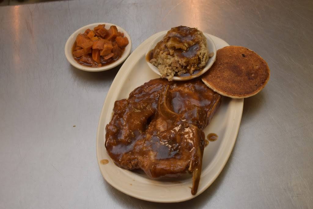 LaCreasia Soulfood Kitchen & Catering | restaurant | 330 College Ave, Rockford, IL 61104, USA | 8154849211 OR +1 815-484-9211