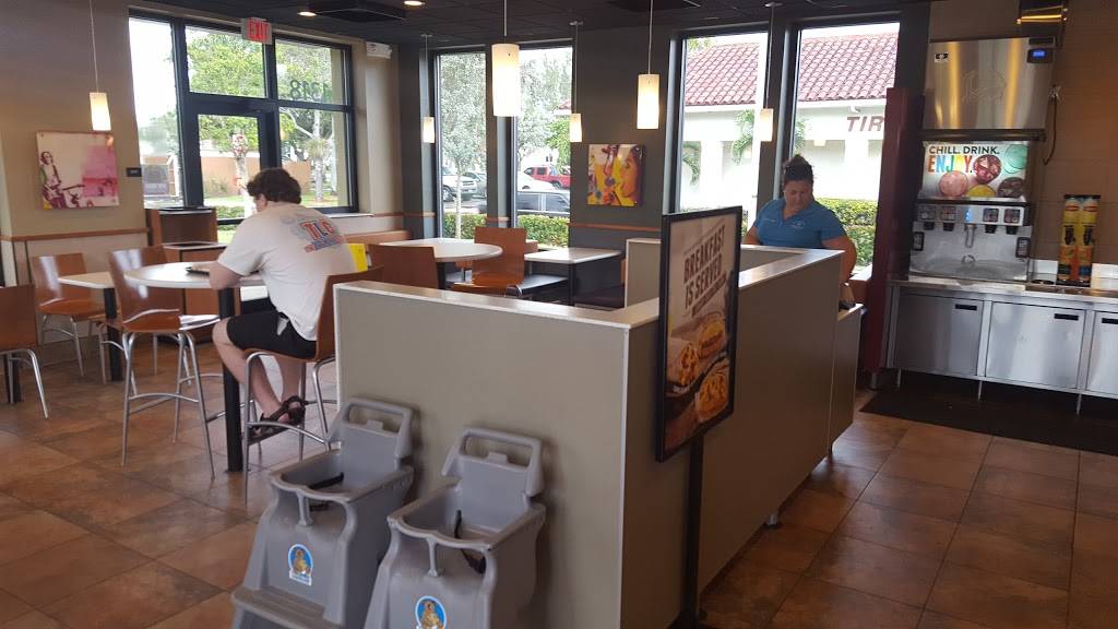 Taco Bell | meal takeaway | 1318 Royal Palm Beach Blvd, Royal Palm Beach, FL 33411, USA | 5613333998 OR +1 561-333-3998