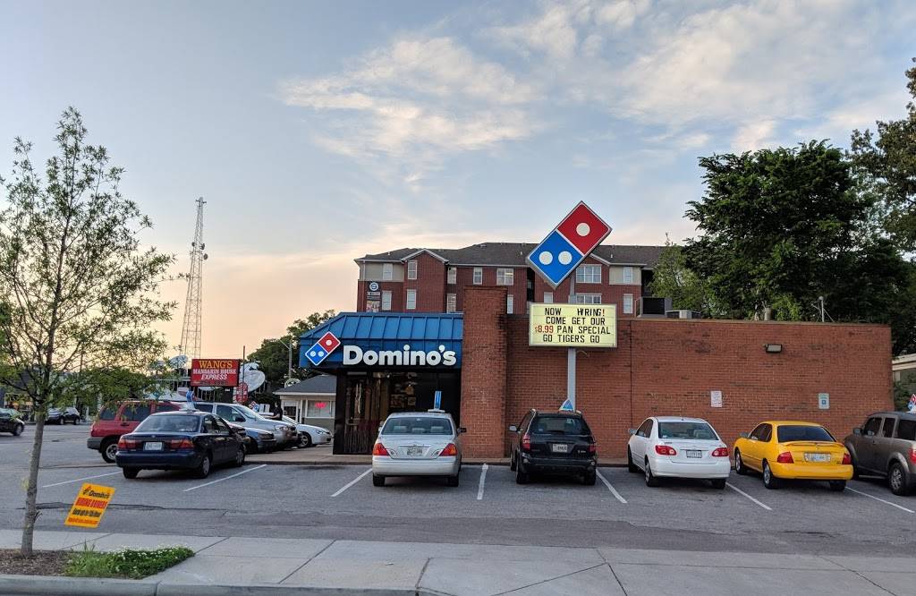 Dominos Pizza | meal delivery | 550 S Highland St, Memphis, TN 38111, USA | 9013233030 OR +1 901-323-3030