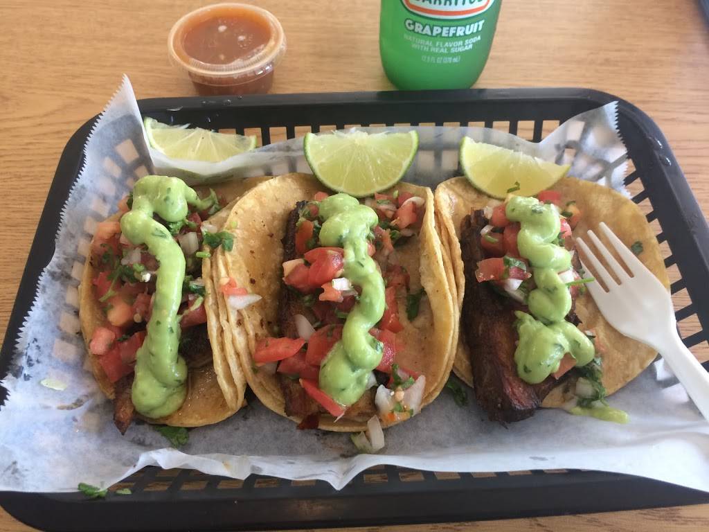 Los Primos Mexican Grill | restaurant | 1143 E Locust St, Davenport, IA 52803, USA | 5634241111 OR +1 563-424-1111