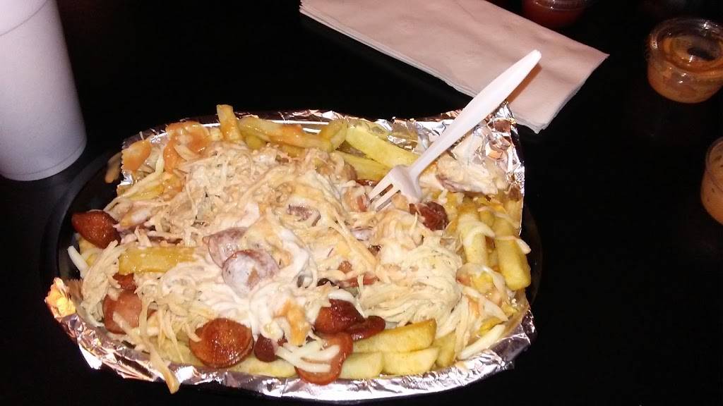 La Perrada Colombiana | restaurant | 7803 N Armenia Ave # D, Tampa, FL 33604, USA | 8139325701 OR +1 813-932-5701