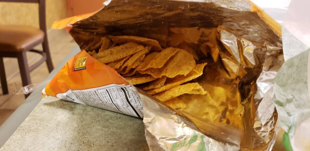 Subway Restaurants | restaurant | 69 E Shore Rd, Manhasset, NY 11030, USA | 5163656164 OR +1 516-365-6164