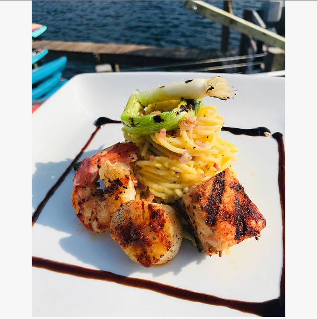 Splashes Bistro | restaurant | 14086 Centerline Dr, Orlando, FL 32827, USA | 4072329873 OR +1 407-232-9873