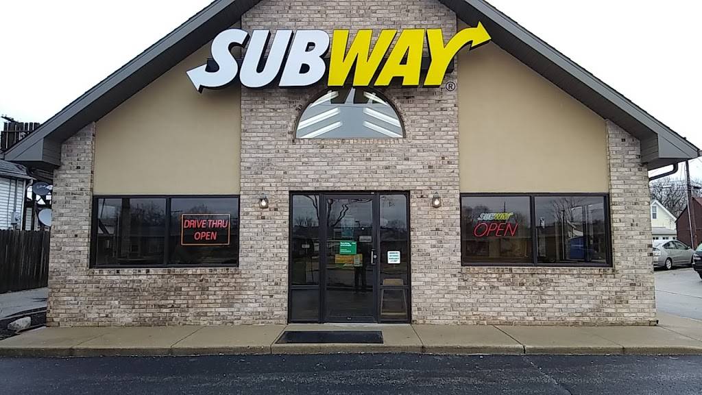 Subway | restaurant | 1014 S 3rd St, Terre Haute, IN 47802, USA | 8122328483 OR +1 812-232-8483