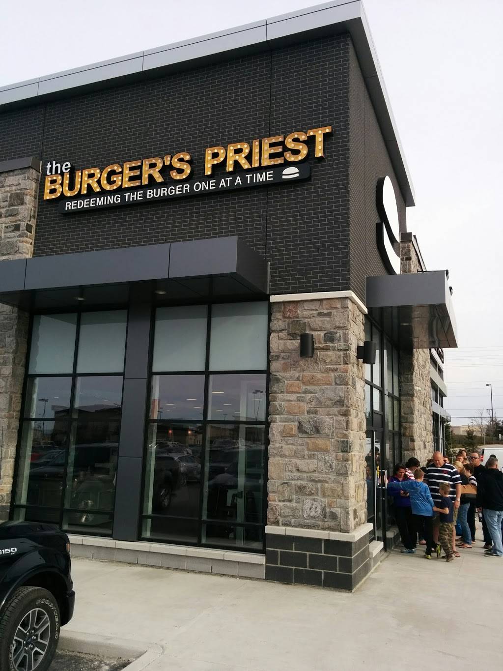 The Burgers Priest | restaurant | 120 Concert Way Unit 1, Barrie, ON L4N 0M7, Canada | 7057191584 OR +1 705-719-1584