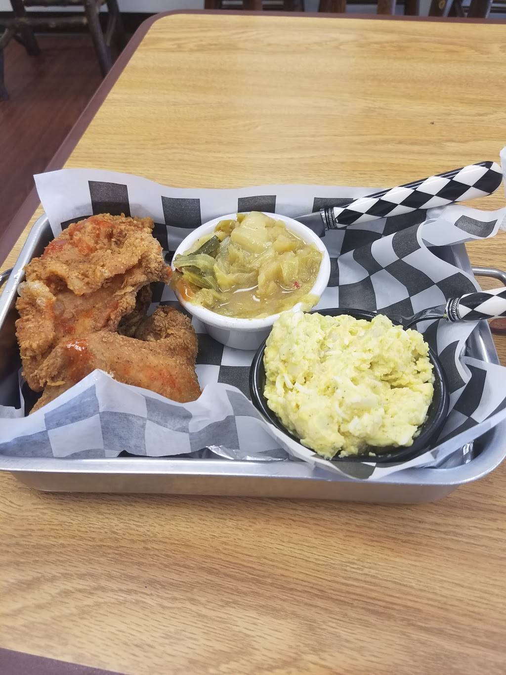 Mabels Barbeque | restaurant | 607 E Market St, West Chester, PA 19382, USA | 6107010288 OR +1 610-701-0288