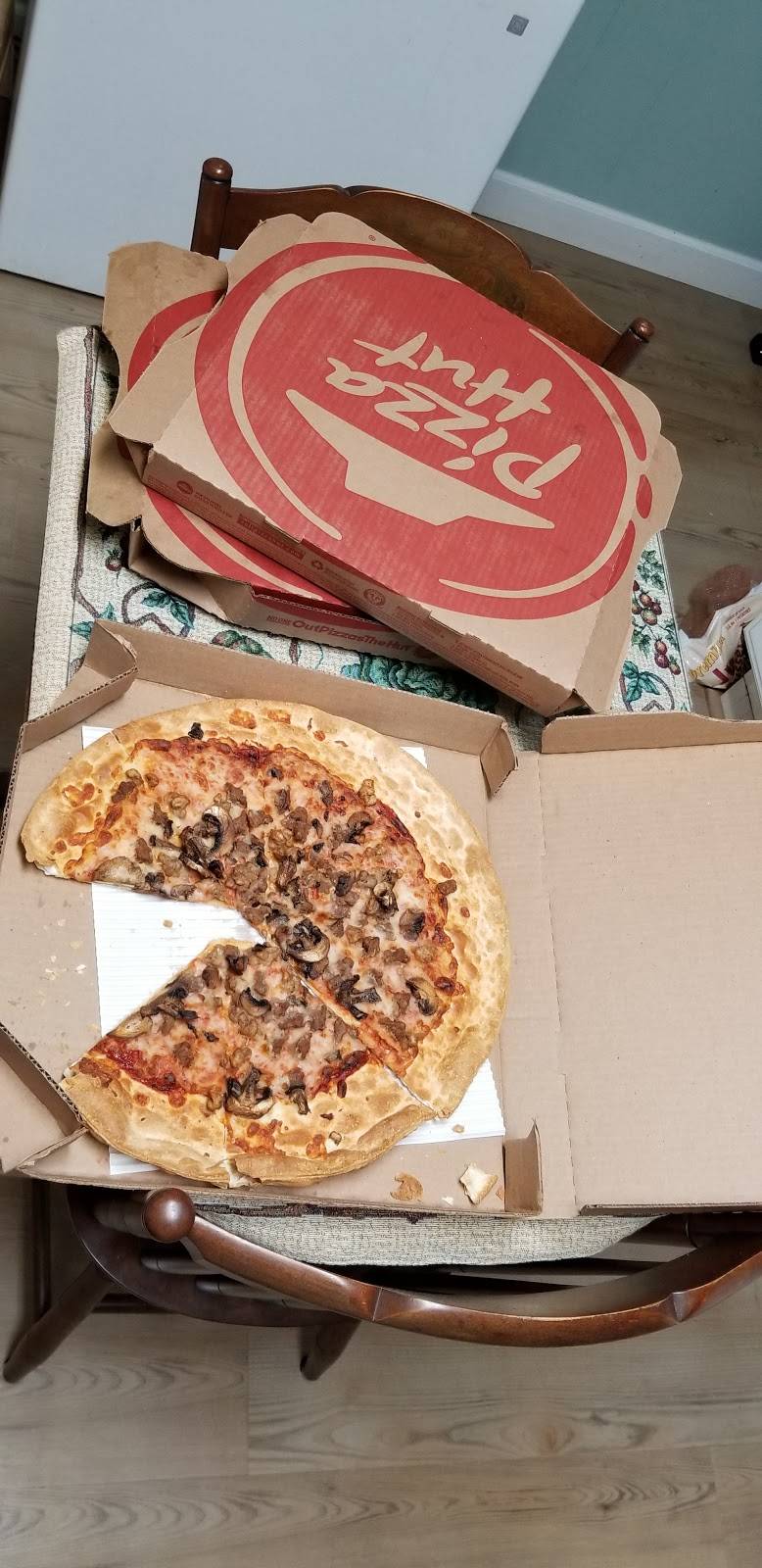 Pizza Hut | restaurant | 909 E Rutherford St, Landrum, SC 29356, USA | 8644573851 OR +1 864-457-3851