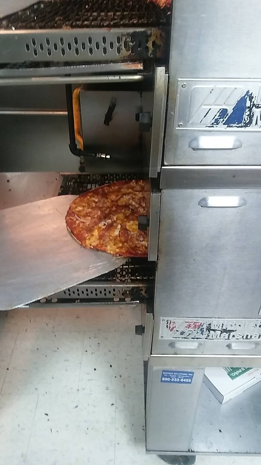 Imos Pizza (Gas Mart) | meal takeaway | 1110 Salisbury St, St. Louis, MO 63107, USA | 3146212090 OR +1 314-621-2090