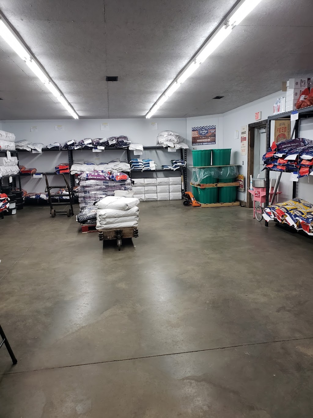 The Ole Milliken Store | restaurant | 1196 Harve Brown Rd, Bethpage, TN 37022, USA | 6156445800 OR +1 615-644-5800