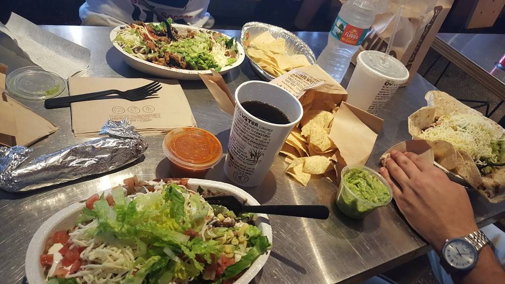 Chipotle Mexican Grill | restaurant | 533 S Howard Ave, Tampa, FL 33606, USA | 8132546450 OR +1 813-254-6450