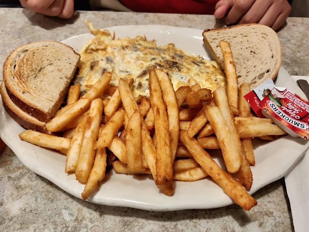 Alexandras Bistro | restaurant | 9 E 4th St, Bethlehem, PA 18015, USA | 6108680366 OR +1 610-868-0366