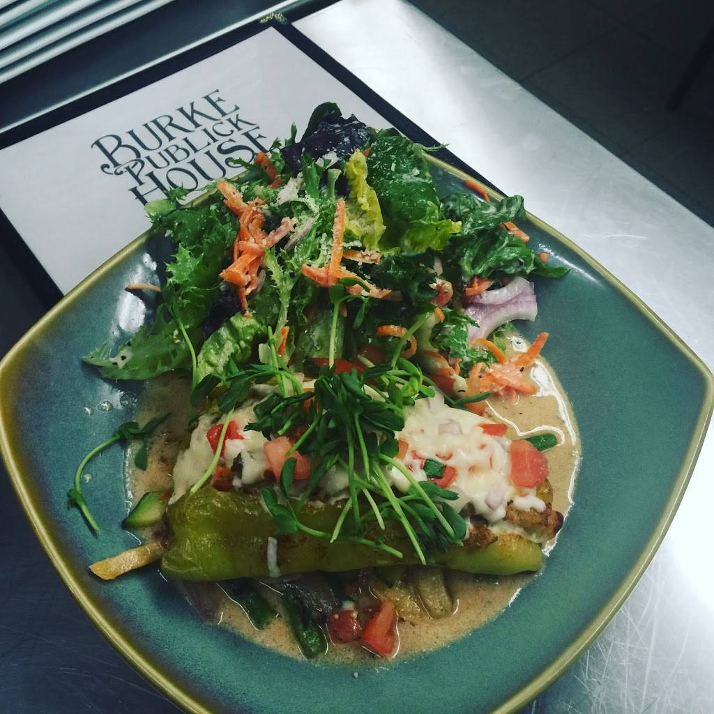 Burke Publick House | restaurant | 482 VT-114, East Burke, VT 05832, USA | 8026261188 OR +1 802-626-1188