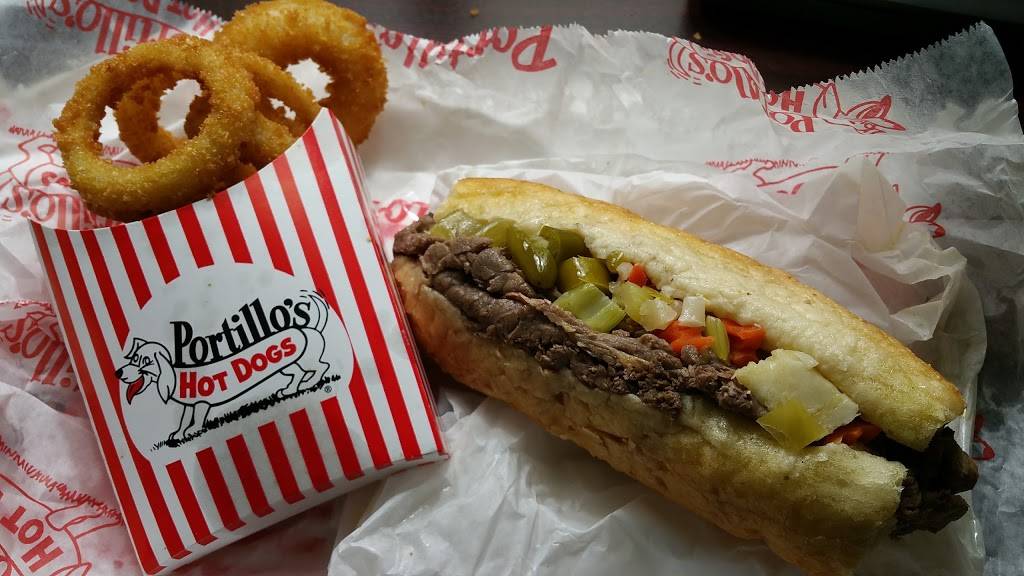 Portillos Hot Dogs | meal takeaway | 7195 Kingery Hwy, Willowbrook, IL 60527, USA | 6307890909 OR +1 630-789-0909