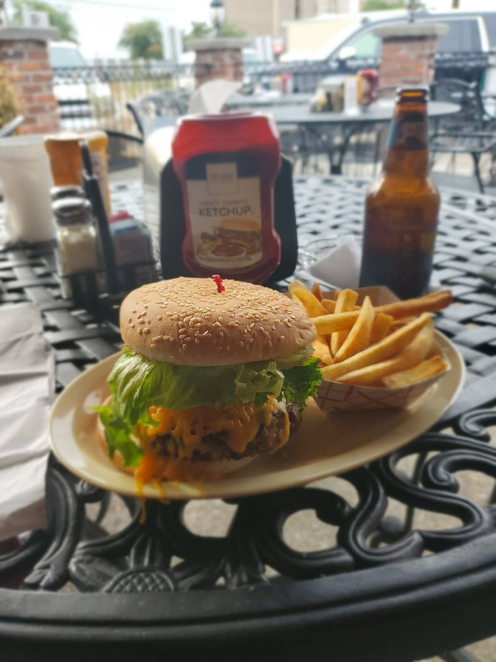 Harbor Deli | restaurant | 3024 17th St, Metairie, LA 70002, USA | 5048356111 OR +1 504-835-6111