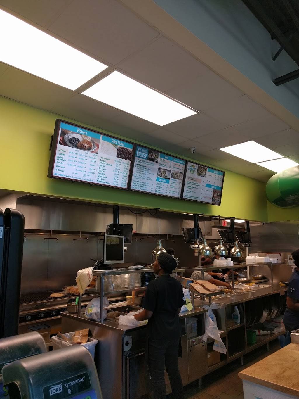 Pollo Tropical | restaurant | 12302 USF Maple Drive, Tampa, FL 33620, USA | 8133969099 OR +1 813-396-9099