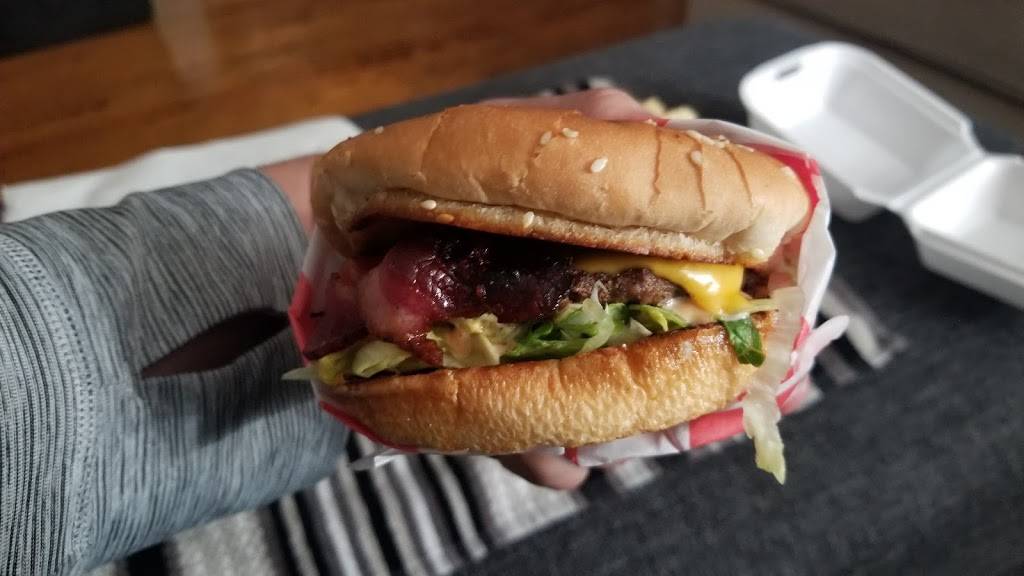 Vallejo Five Star Burger | restaurant | 1015 Redwood St, Vallejo, CA 94590, USA | 7075150493 OR +1 707-515-0493