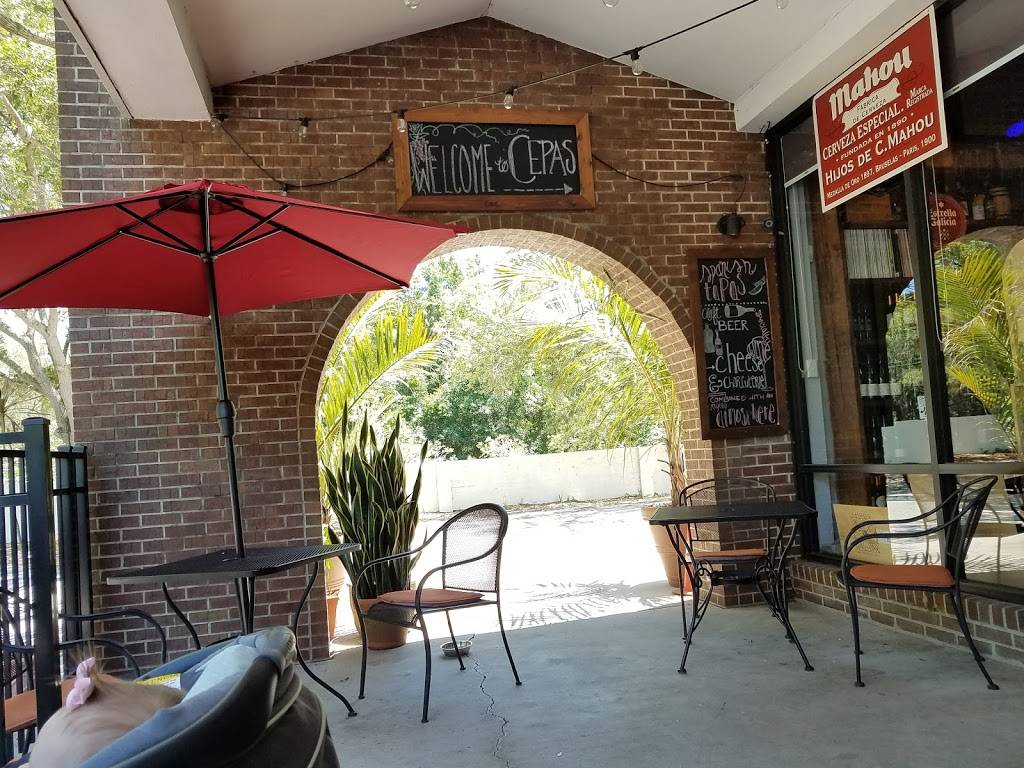Cepas Tapas & Wine Bar | restaurant | 5350 W Village Dr, Tampa, FL 33624, USA | 8132699463 OR +1 813-269-9463