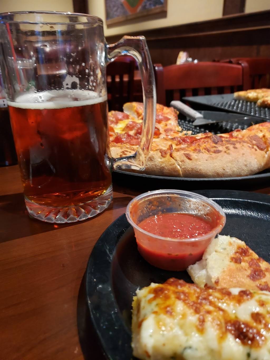 Barros Pizza | restaurant | 5884 W Arizona Pavilions Dr, Marana, AZ 85743, USA | 5206823969 OR +1 520-682-3969