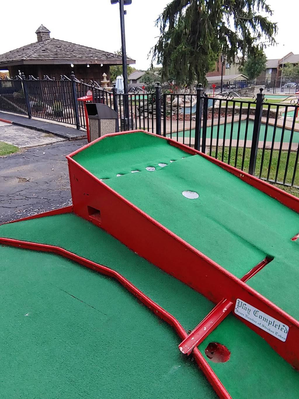 Cool Crest Family Fun Center | restaurant | 10735 E US-40, Independence, MO 64055, USA | 8163580088 OR +1 816-358-0088