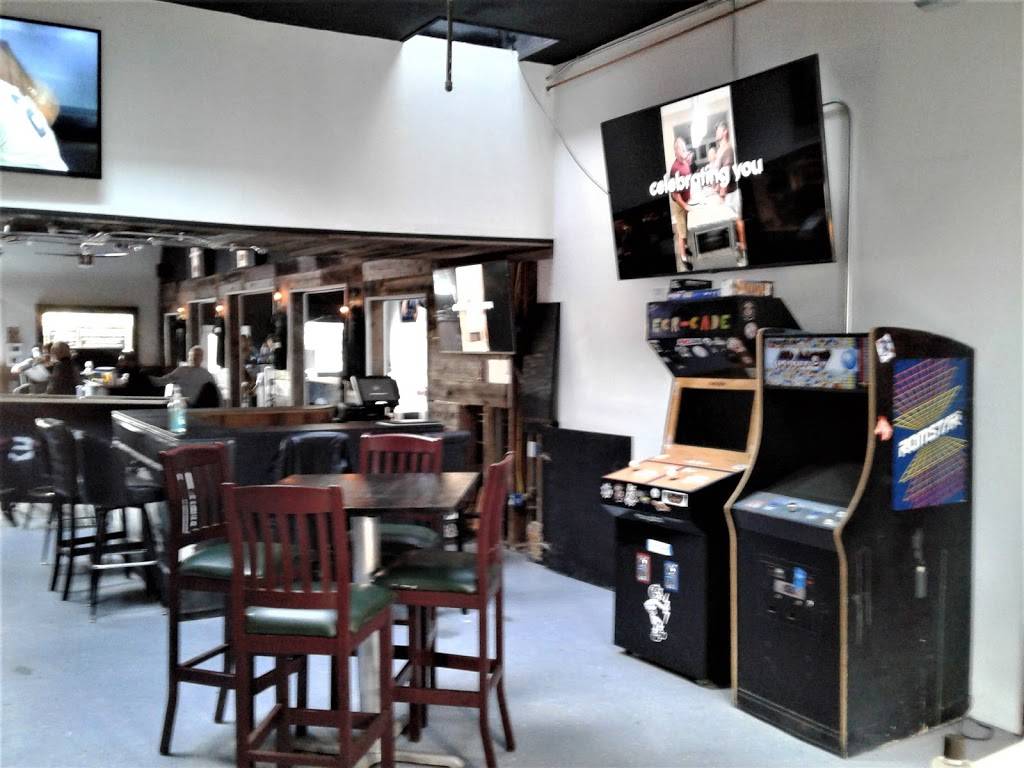 ECR Pub | restaurant | 864 El Camino Real, Belmont, CA 94002, USA | 6505959531 OR +1 650-595-9531