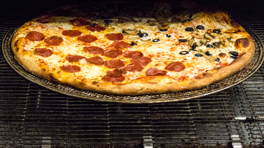 Grand Street Pizza | restaurant | 909 McKnight Dr, Knightdale, NC 27545, USA | 9192173410 OR +1 919-217-3410