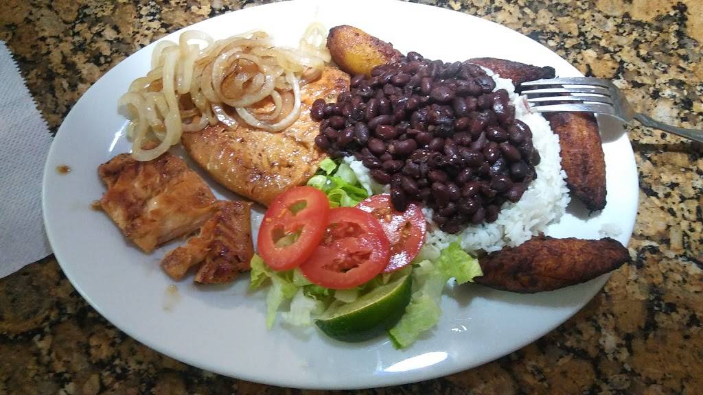 Hebers Cuban Cafe Apopka | cafe | 2131 E Semoran Blvd, Apopka, FL 32703, USA | 4078140584 OR +1 407-814-0584