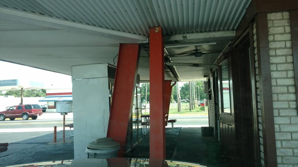 B&K Root Beer | restaurant | 1218 S Jefferson St, Huntington, IN 46750, USA | 2603566920 OR +1 260-356-6920